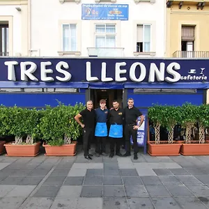 Tres Leones ** ビラサル・ダ・マル
